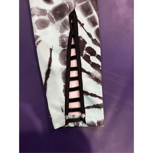 Girls’ (S) Colorful Legging Bundle - Picture 8 of 8